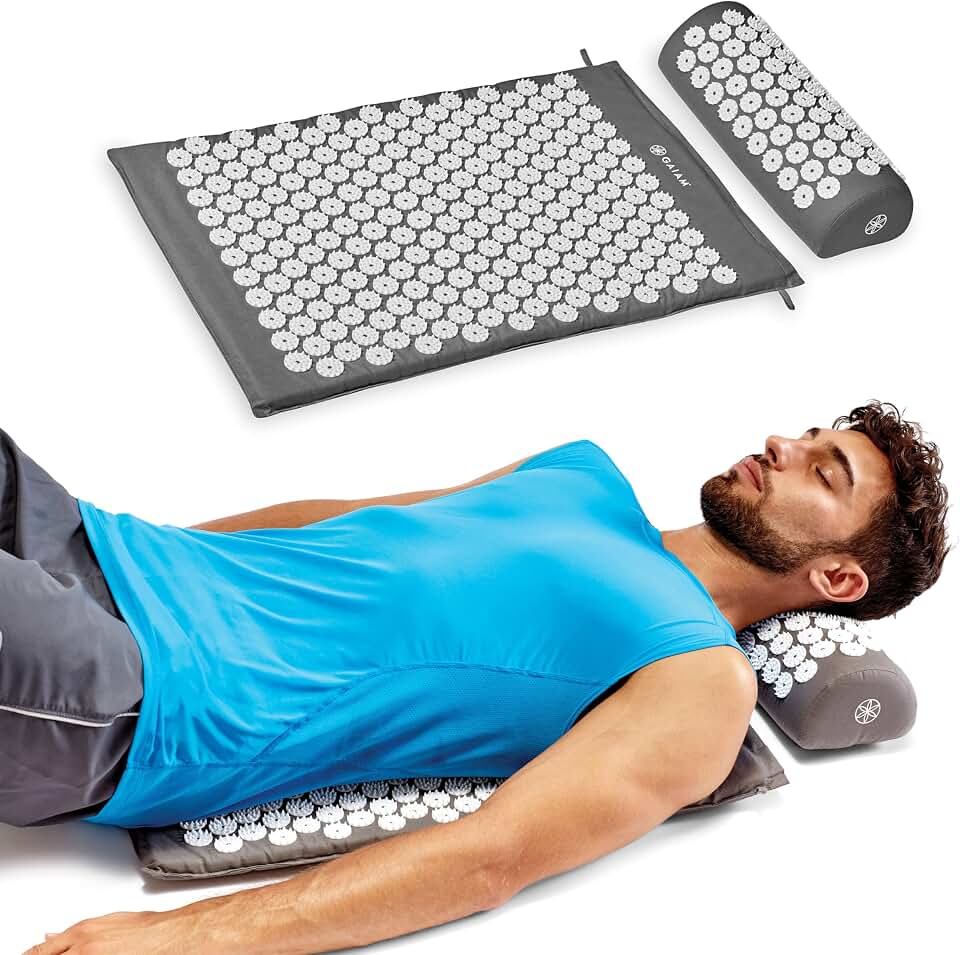 Gaiam Acupressure Mat &amp; Pillow Set, Neck, Shoulder &amp; Back | Acupuncture-Style Stimulation | Neck, Shoulder &amp; Back Tension | Multi-Point Pressure | Home Relaxation Use