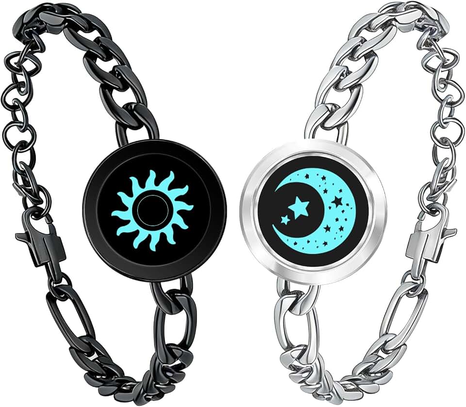 Long Distance Touch Bracelets for Couples, Vibration &amp; Light Up Smart Matching Bracelets, Remote Connection Love Jewelry Gifts for Long Distance Relationship Girlfriend Boyfriend, One-to-One Bluetooth Pairing via App (Set of 2)