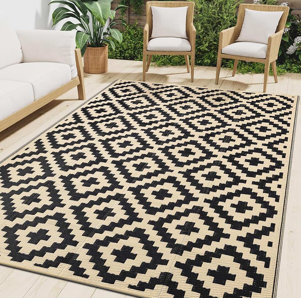 Smiry Outdoor Rug 5x8 ft Waterproof Reversible Boho Mat, Black &amp; Beige | Polypropylene Plastic Straw, Quick Drying, Lightweight Foldable, for Patio, Deck, RV Camping, Backyard and Indoor Outdoor Use OEKO-TEX STANDARD 100